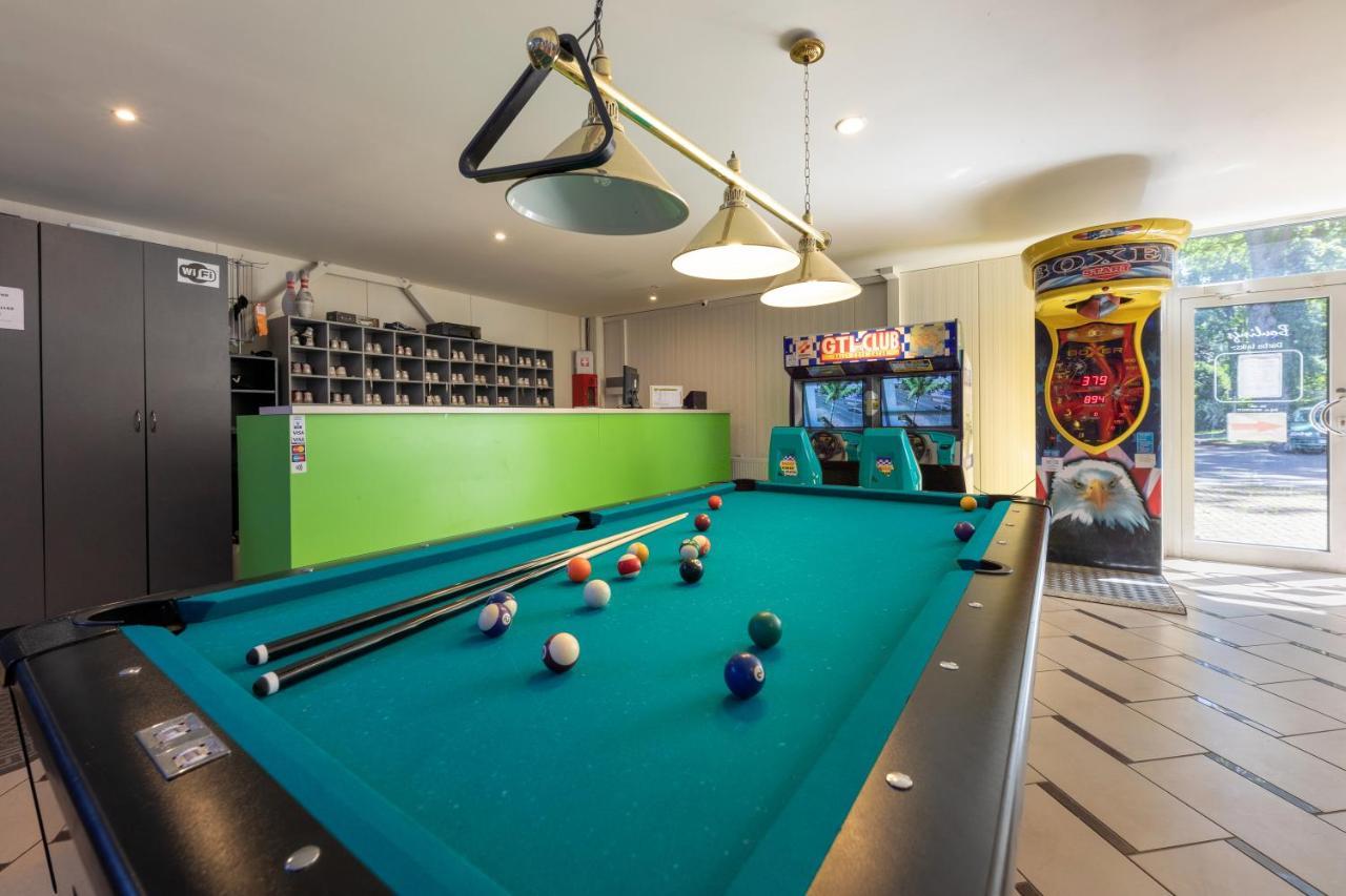Spare Hotel And Bowling Riga Exterior photo
